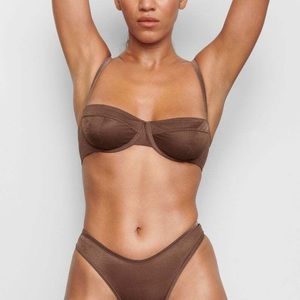 🤎SKIMS GLISSENETTE STRAIGHT NECK UNDERWIRE BRA JASPER 36A 40B 42C